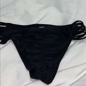 Hollister black cheeky bottoms
